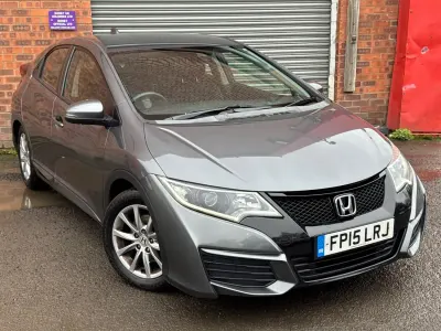 Używany Honda Civic S 120 KM (88 kW) 2015 Szary Hatchback