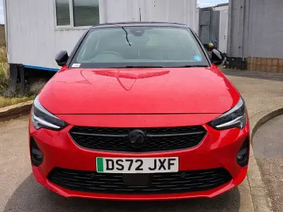 Second-hand Vauxhall Corsa-e Edition 100 kW (136 CP) 2022 Roșu Hatchback