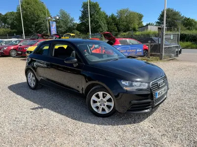 Used Audi A1 Design 105 HP (77 kW) 2012 Black Hatchback
