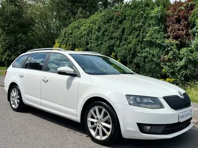 Used Skoda Octavia Elegance 150 HP (110 kW) 2013 White Estate