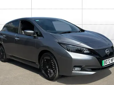 Usado Nissan Leaf Tekna 160 kW (218 HP) 2023 Cinzento Citadino