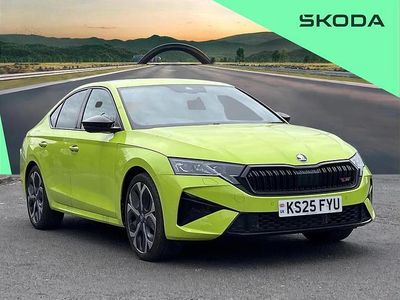 Used Skoda Octavia vRS 261 HP (191 kW) 2025 Green Hatchback