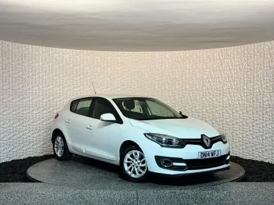 Used Renault Mégane Dynamique 2014 White Hatchback