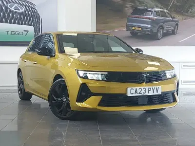 Used Vauxhall Astra 130 HP (95 kW) 2023 Yellow Hatchback