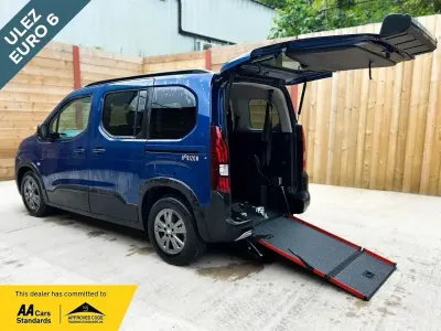 Used Peugeot Rifter Access 131 HP (96 kW) 2023 Blue MPV