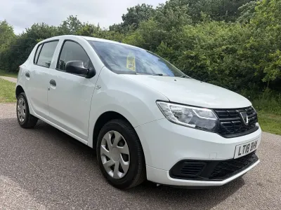 Used Dacia Sandero Acces 2018 White Hatchback
