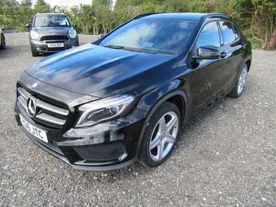 Mercedes GLA220