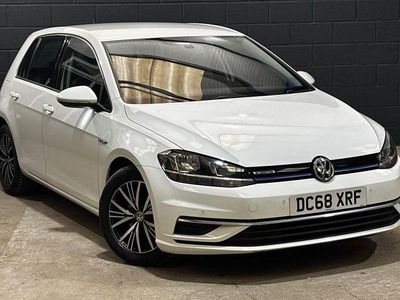 Used VW Golf VII SE 130 HP (95 kW) 2019 White Hatchback