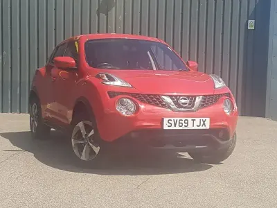 Used Nissan Juke Acenta 112 HP (82 kW) 2019 Red SUV