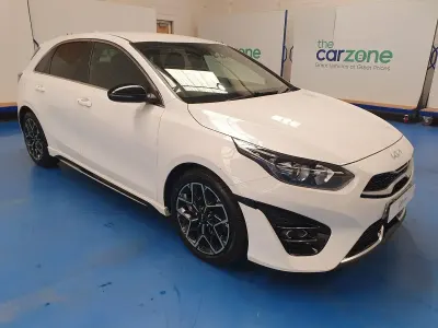 Used Kia Ceed GT-Line 158 HP (116 kW) 2023 White Hatchback