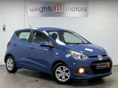 Used Hyundai i10 SE 67 HP (49 kW) 2016 Blue Hatchback