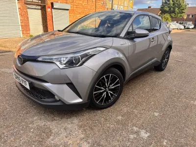 Used Toyota C-HR 122 HP (89 kW) 2019 Silver SUV