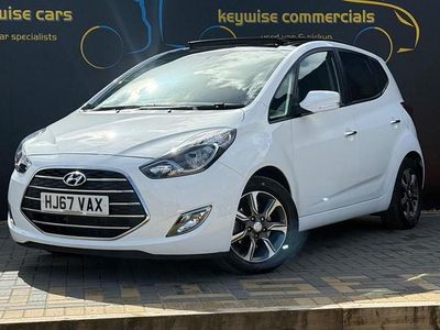 Used Hyundai ix20 Premium 125 HP (91 kW) 2017 White Hatchback