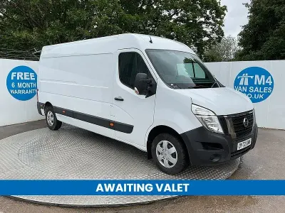 Used Nissan Interstar Acenta 135 HP (99 kW) 2022 White Van