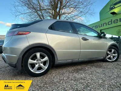 Używany Honda Civic SE 138 KM (101 kW) 2008 Srebrny Hatchback