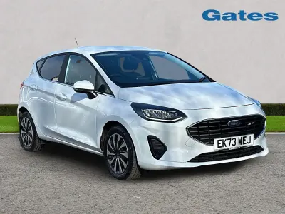 Używany Ford Fiesta Titanium 125 KM (91 kW) 2023 Biały Hatchback