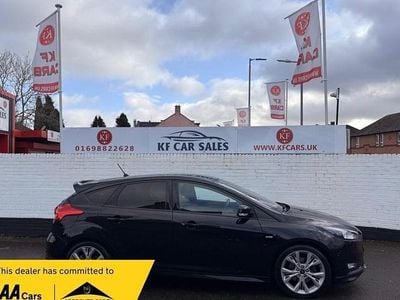 Used Ford Focus ST-Line 120 HP (88 kW) 2017 Blue Hatchback