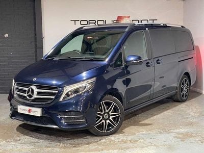 Mercedes V220