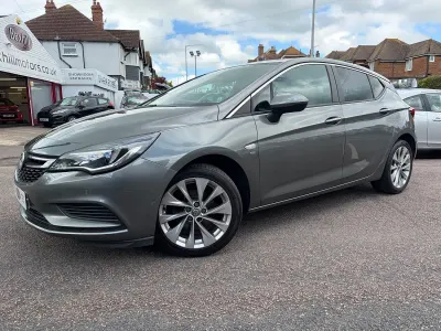 Used Vauxhall Astra 150 HP (110 kW) 2017 Grey Hatchback