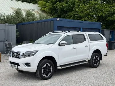Używany Nissan Navara Tekna 2021 Biały Pickup