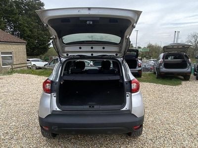 Used Renault Captur Dynamique 90 HP (66 kW) 2014 Silver SUV