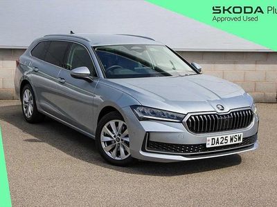 Usado Skoda Superb SE Technology 150 CV (110 kW) 2025 Plateado Familiar