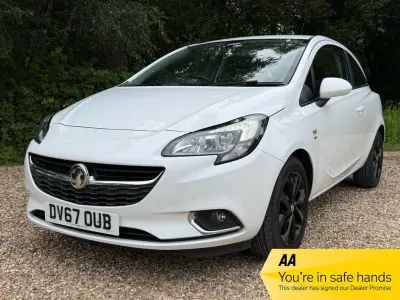 Used Vauxhall Corsa SRi 75 HP (55 kW) 2017 White Hatchback