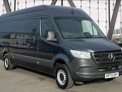 Begagnad Mercedes Sprinter 150 HK (110 kW) 2025 Grå Van