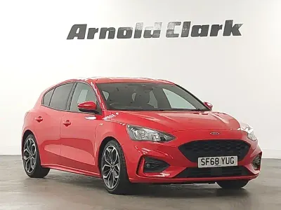 Used Ford Focus ST-Line X 125 HP (91 kW) 2019 Red Hatchback