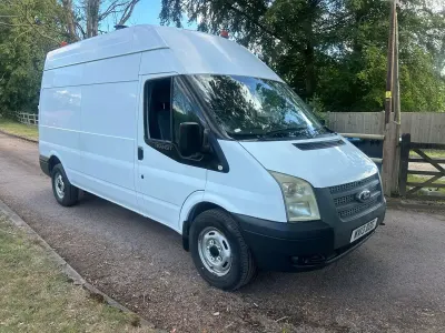 Used Ford Transit 125 HP (91 kW) 2013 White Van