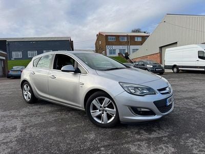 Silver Used 2015 Vauxhall Astra SRi Hatchback | £2,295 (Good price)