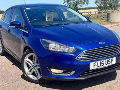 Used Ford Focus Titanium 125 HP (91 kW) 2015 Blue Hatchback