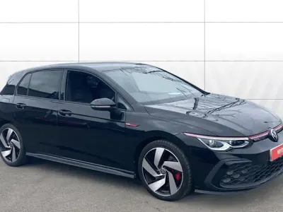 Second-hand VW Golf VIII GTI 245 CP (180 kW) 2023 Negru Hatchback