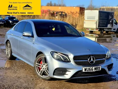 Begagnad Mercedes E220 AMG line 194 HK (142 kW) 2016 Silver Sedan