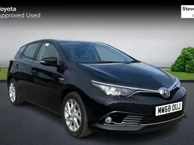 Used Toyota Auris Hybrid