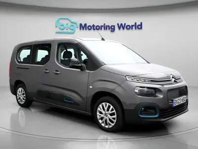 Usado Citroën e-Berlingo Feel 100 kW (136 HP) 2023 Monovolume