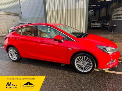 Used Vauxhall Astra Elite 150 HP (110 kW) 2019 Red Hatchback