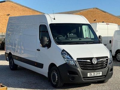 Used Vauxhall Movano Edition 135 HP (99 kW) 2021 White MPV