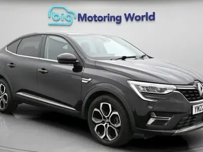 Usado Renault Arkana Version S 145 HP (106 kW) 2022 Preto SUV