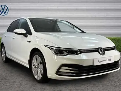 Used VW Golf VII Style 150 HP (110 kW) 2021 White Hatchback