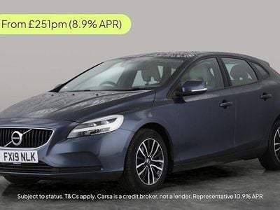 Blue Used 2019 Volvo V40 R-Design Hatchback | £12,166 (Fair price)