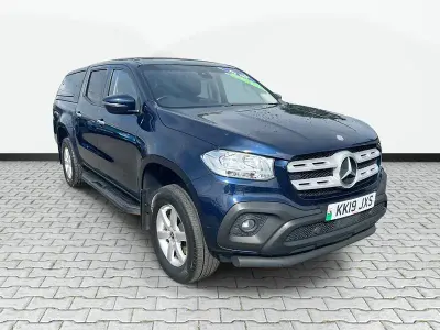Used Mercedes 220 Progressive 2019 Blue Pickup