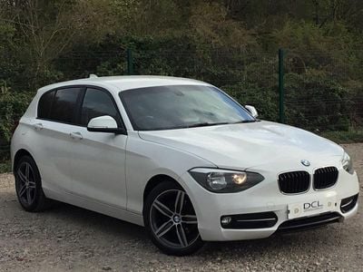 Used BMW 118 Sport Line 2012 White Hatchback