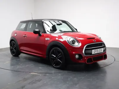 Usado Mini Cooper S Hatch 192 HP (141 kW) 2019 Vermelho Citadino