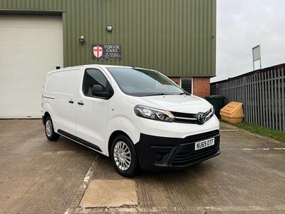 White Used 2020 Toyota Proace MPV | £8,695 (Fair price)