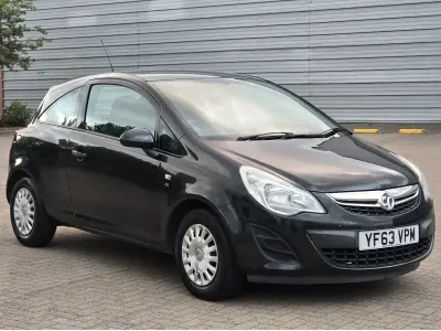 Used Vauxhall Corsa S 65 HP (47 kW) 2014 Black Hatchback