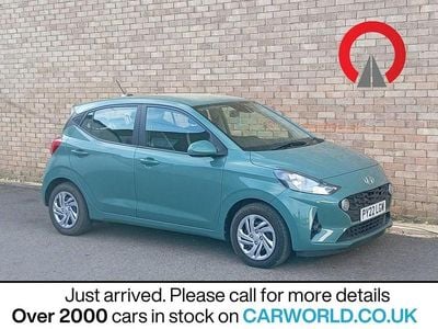 Used Hyundai i10 SE 67 HP (49 kW) 2022 Green Hatchback