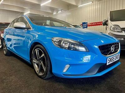 Used Volvo V40 R-Design 120 HP (88 kW) 2015 Blue Hatchback