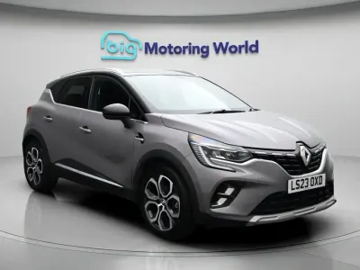 Used Renault Captur Techno 141 HP (103 kW) 2023 Grey/black SUV