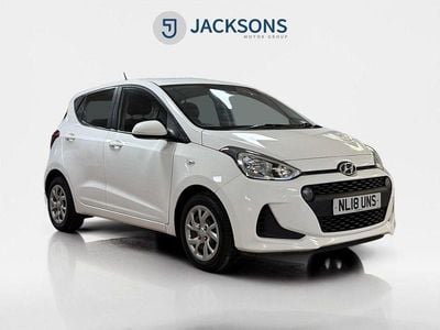 Used Hyundai i10 SE 66 HP (48 kW) 2018 White Hatchback
